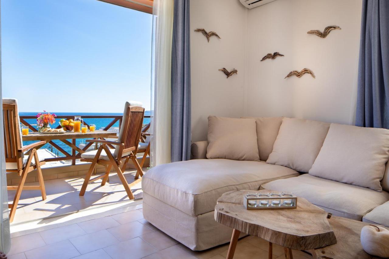Avra Apartments Kalýves Eksteriør bilde